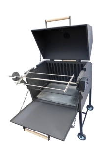 Gril se zadním topeništěm a s motorem až 60 Kg - 850/620/1350 mm (Martin Müller)